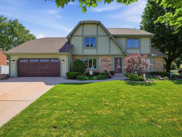 1127 Tenny AVENUE, Waukesha, WI 53186