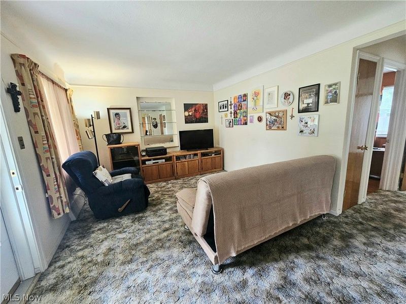 9008 Behrwald Avenue, Brooklyn, OH 44144 Photo 3