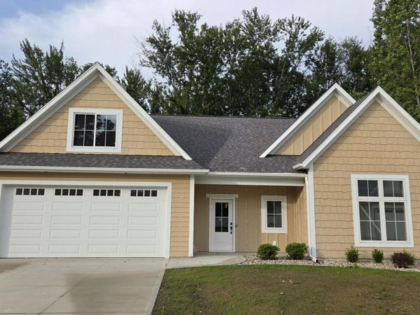 1500 Poppy Point Drive, Jenison, MI 49428