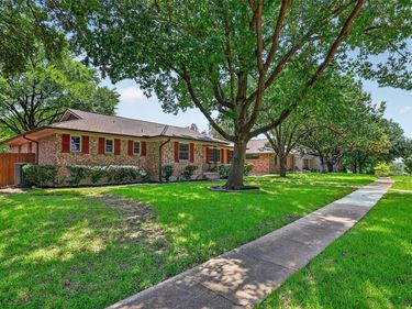 9834 Windledge Drive, Dallas, TX 75238