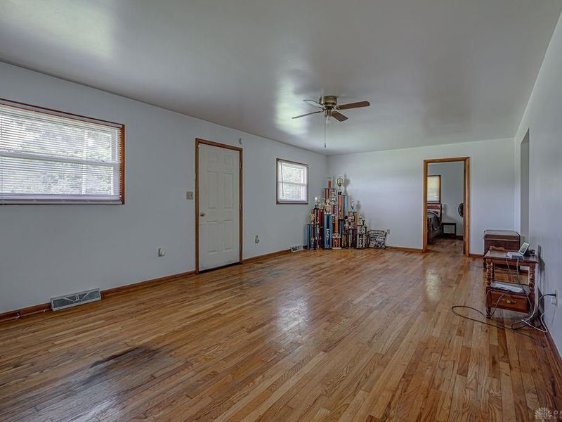 10404 Eaton Oxford Road, Camden, OH 45311 Photo 10