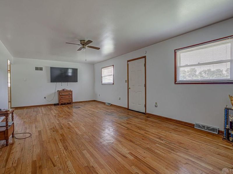 10404 Eaton Oxford Road, Camden, OH 45311 Photo 12