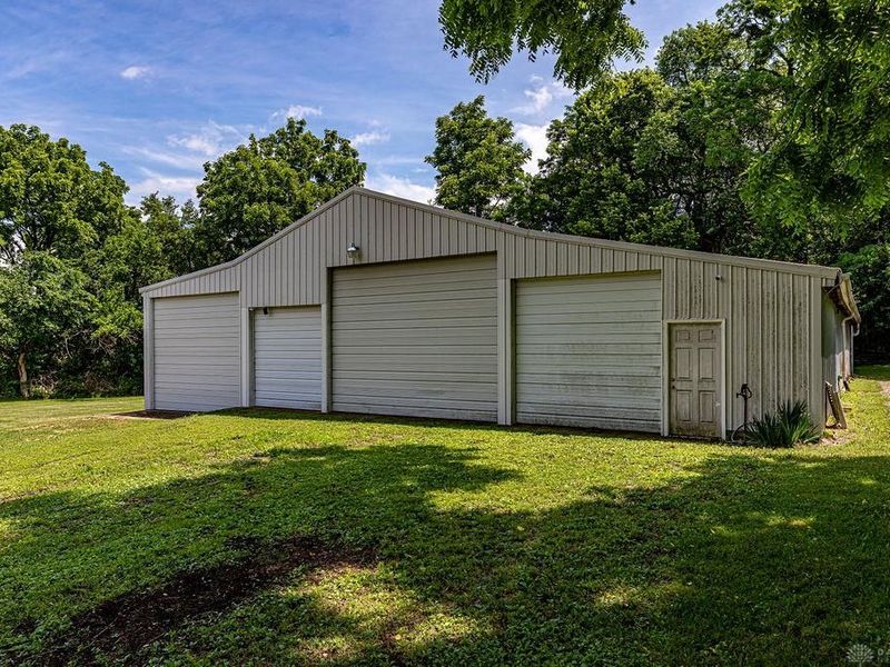 10404 Eaton Oxford Road, Camden, OH 45311 Photo 3