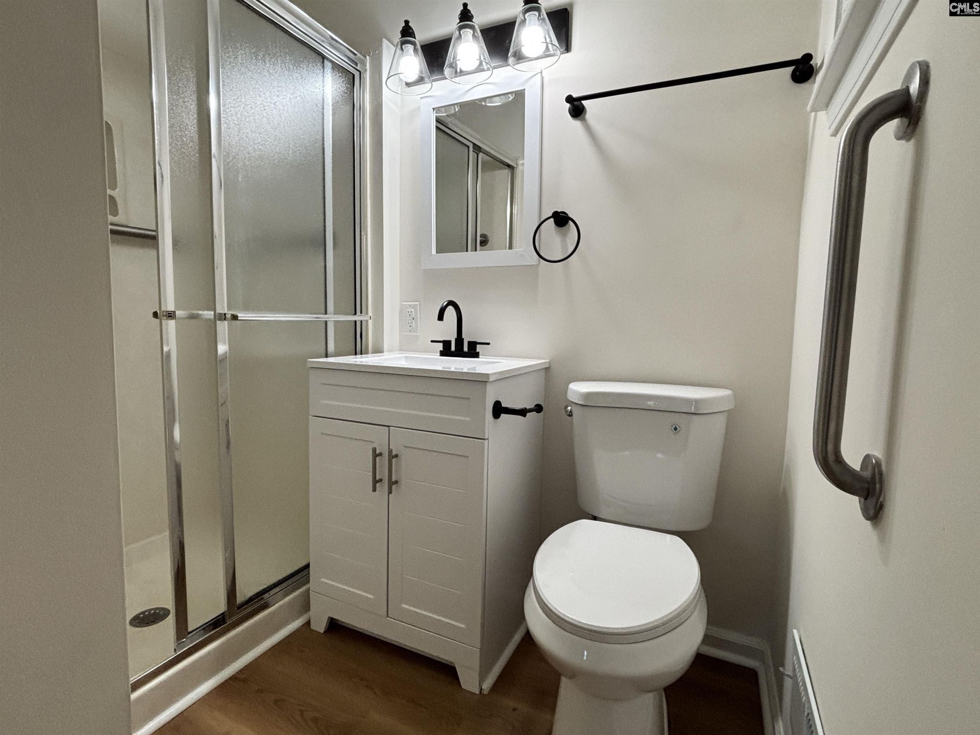 228 Martha Street  Photo 14