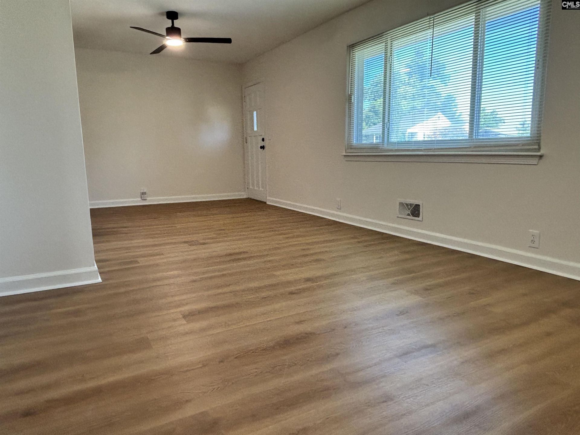 228 Martha Street  Photo 15