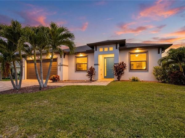 207 Gleason PKWY, CAPE CORAL, FL 33914