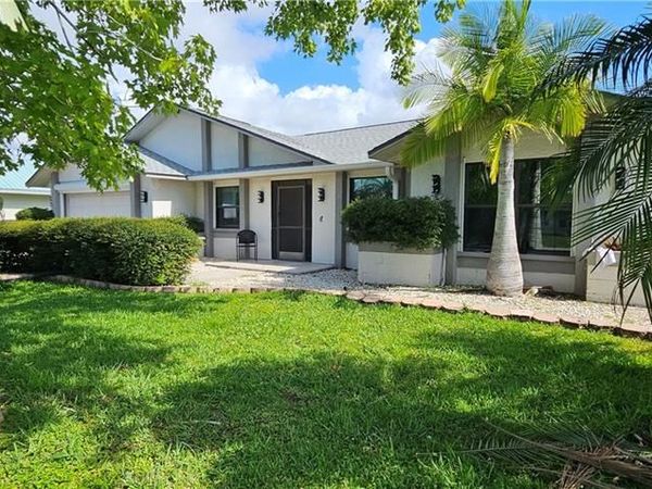 601 SE 35th TER, CAPE CORAL, FL 33904