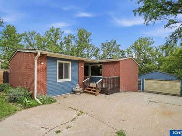 5410 Wilkins Circle, Lincoln, NE 68524