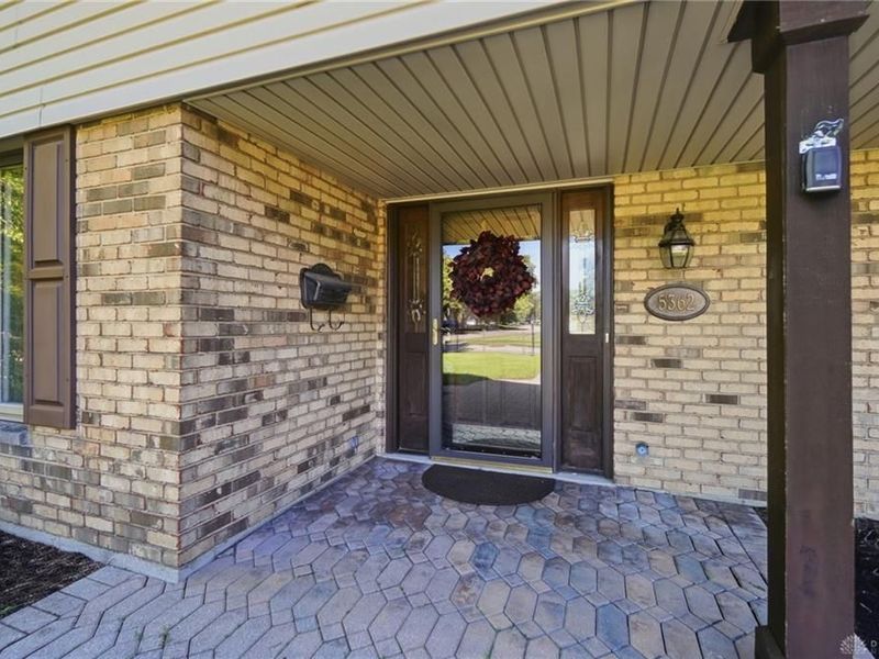 5362 Oakton Circle, Kettering, OH 45440 Photo 3
