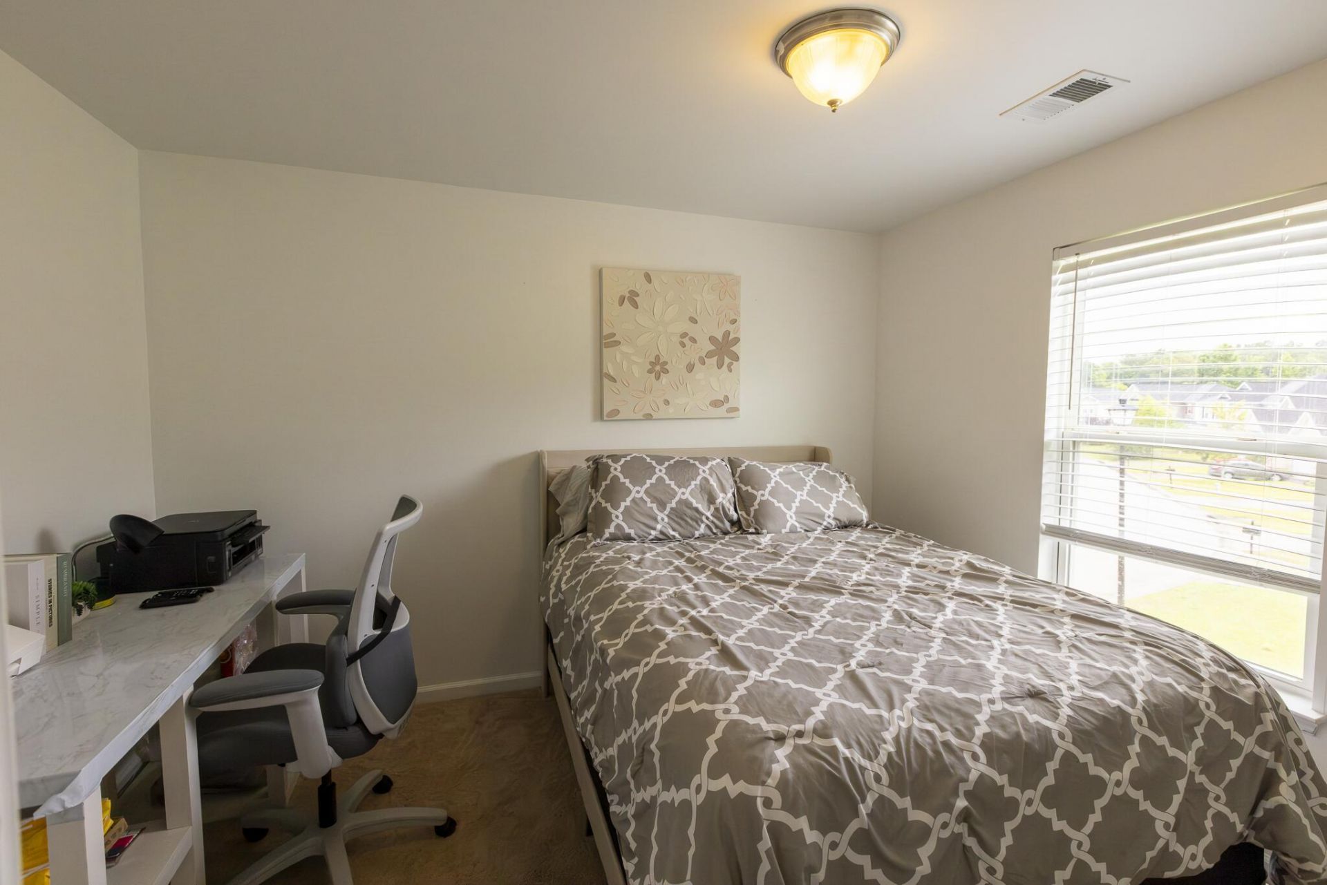 270 Oglethorpe Circle Photo 12