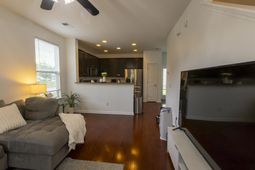 270 Oglethorpe Circle photo 4