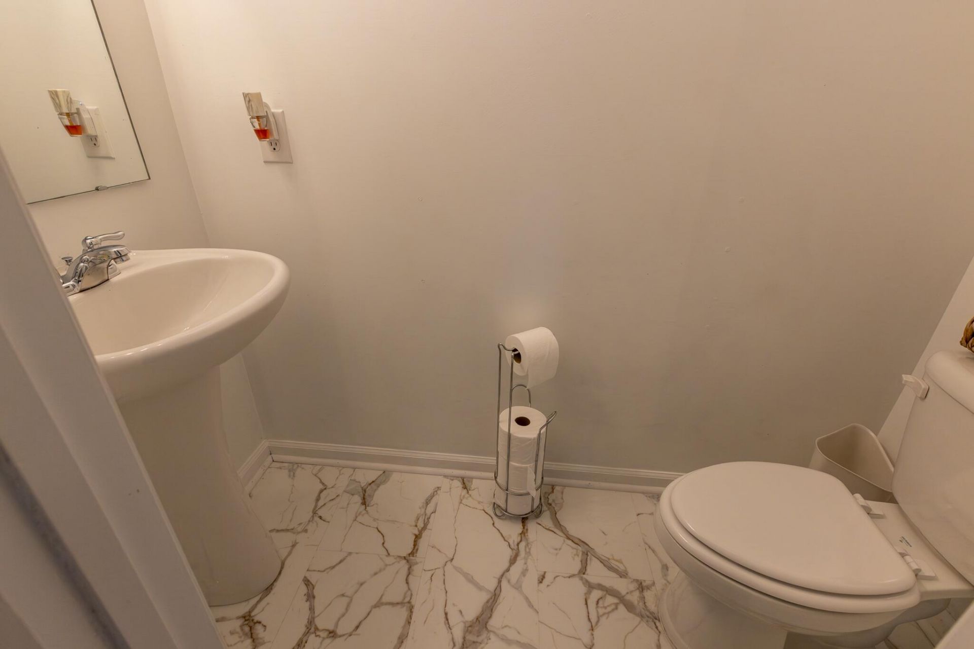 270 Oglethorpe Circle Photo 9