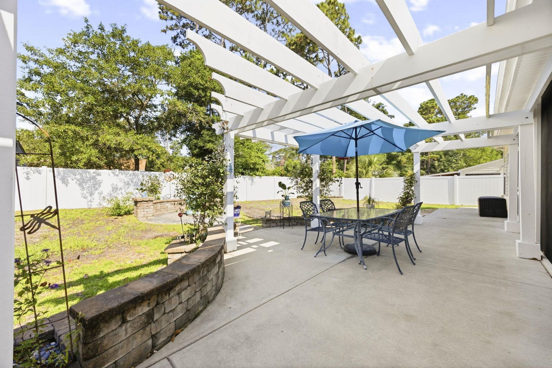 1007 Belle Dr. Photo 3