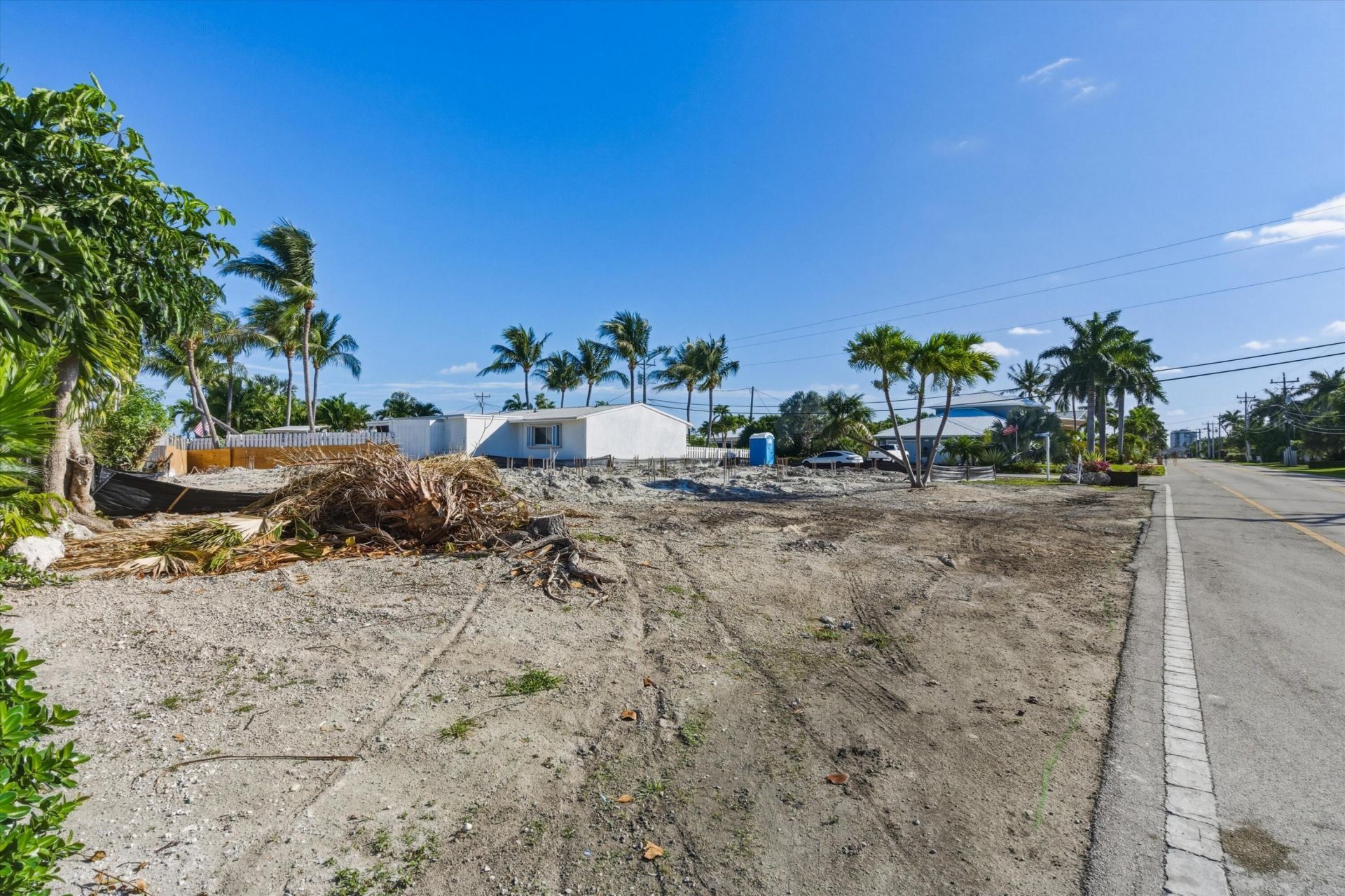 1000 W Ocean Drive, Key Colony, FL 33051 Photo