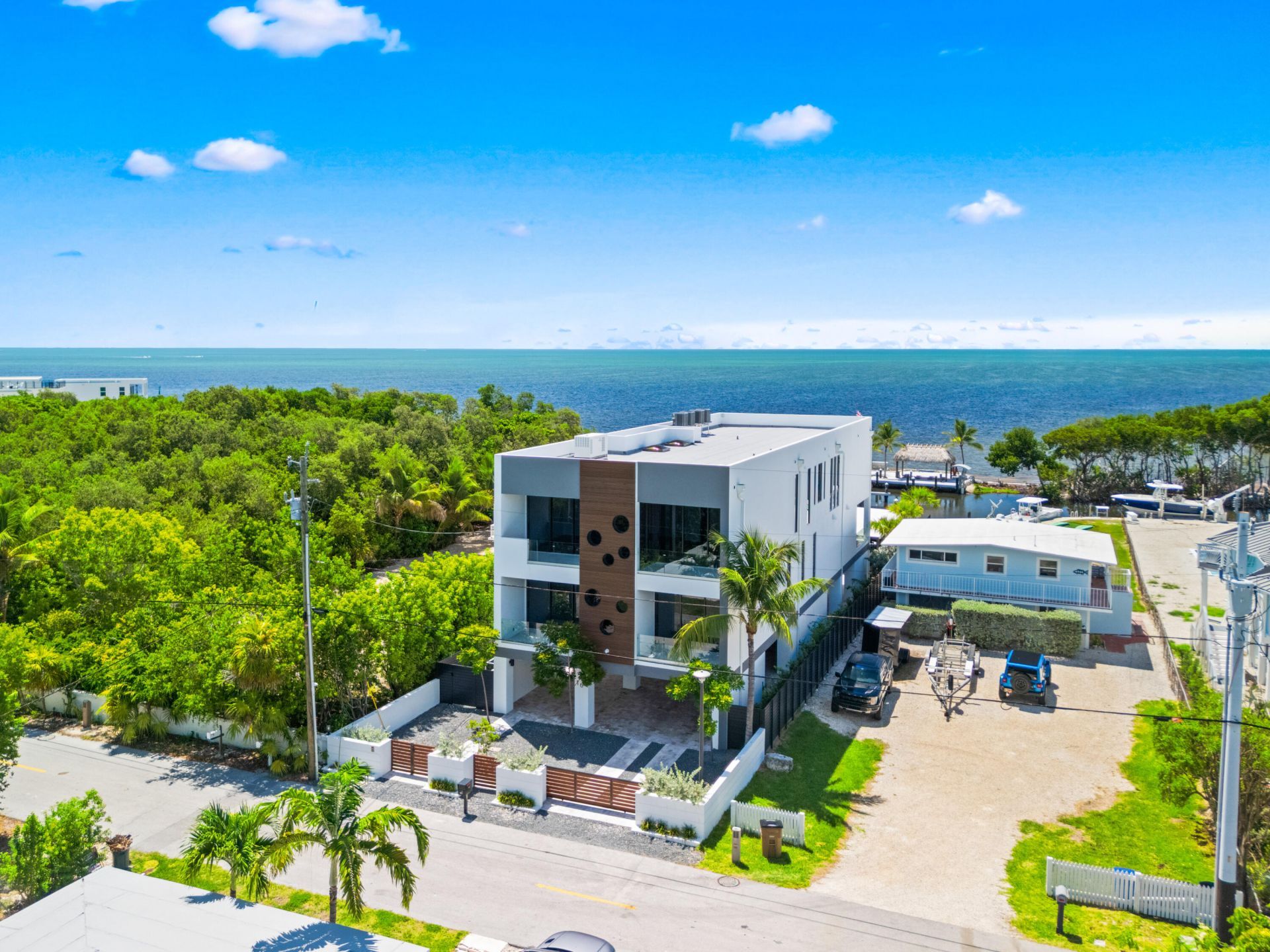 16 Seaside Avenue, Key Largo, FL 33037 Photo
