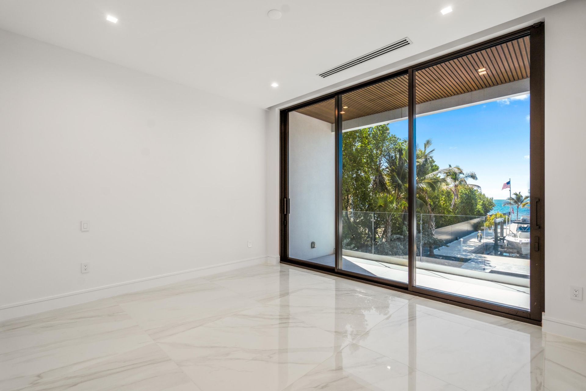 16 Seaside Avenue, Key Largo, FL 33037 Photo