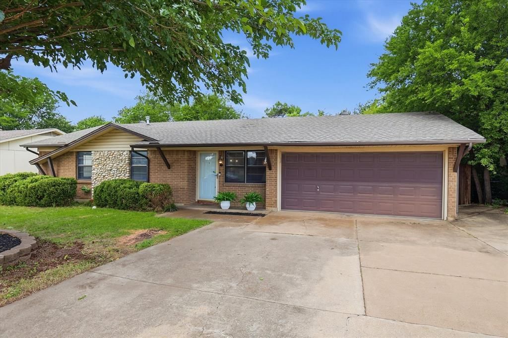 5909 Gayle Drive, Watauga, TX 76148 Main Photo