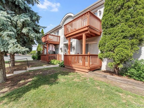 1714 Fort Street, Trenton, MI 48183