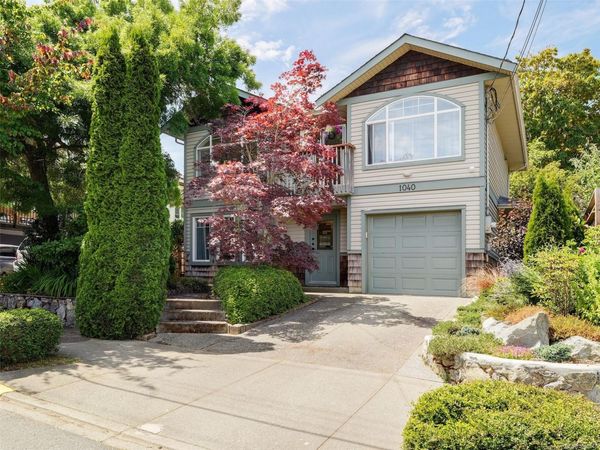 1040 Alston St , Victoria, BC V9A 7P6