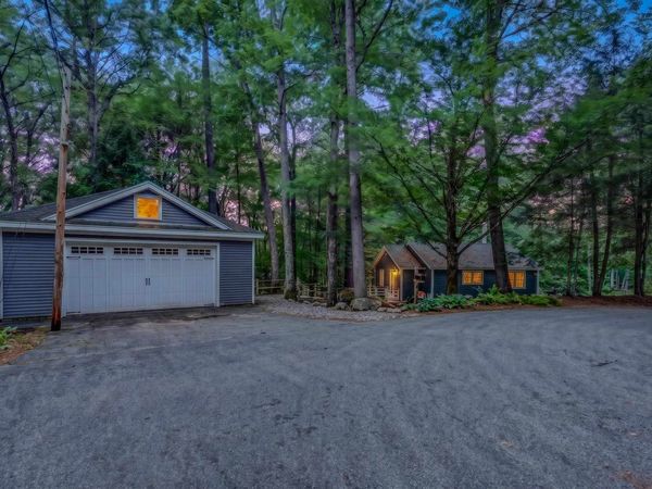 32 Stoney Brook Road, Hebron, NH 03241