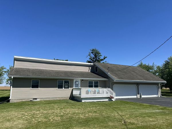18311 Clark Street , Lowell, IN 46356