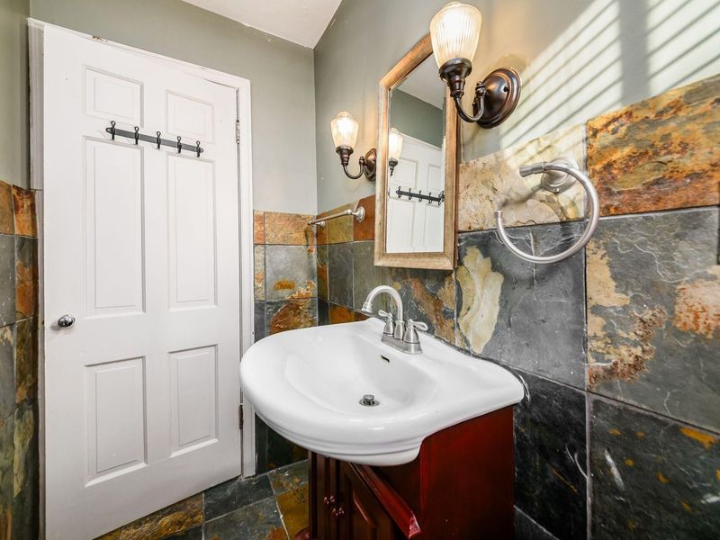 1810 Ashland Avenue, Columbus, OH 43212 Photo 16