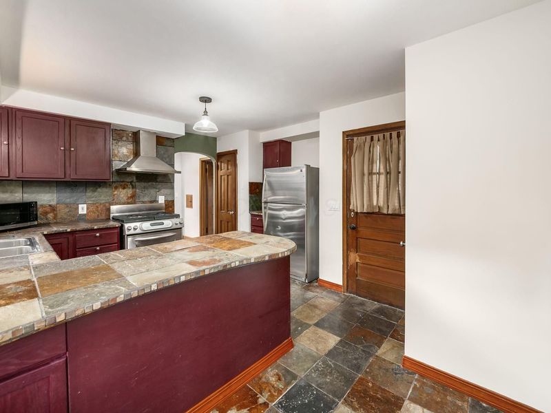 1810 Ashland Avenue, Columbus, OH 43212 Photo 22