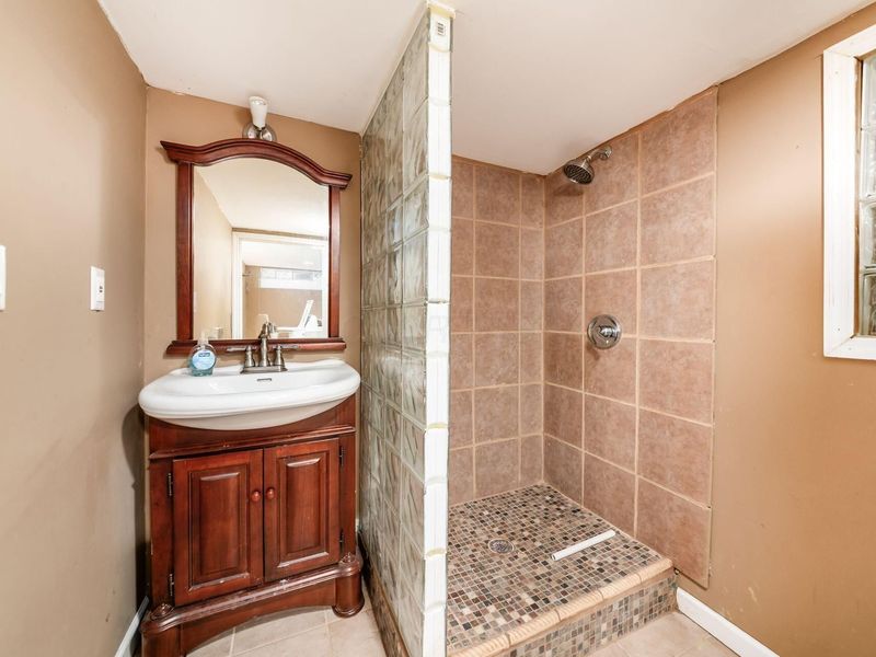 1810 Ashland Avenue, Columbus, OH 43212 Photo 28