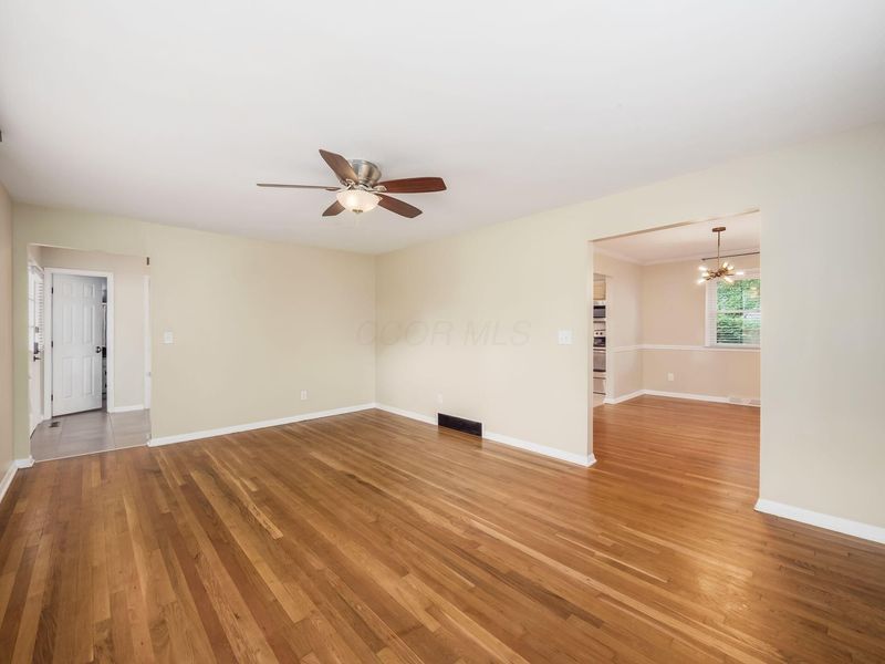3695 Wenwood Drive, Hilliard, OH 43026 Photo 9