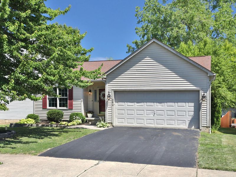 354 Holly Grove Road, Lewis Center, OH 43035 Photo 2