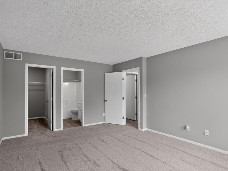 2724 Raphael Drive , Columbus, OH 43232 Photo 10