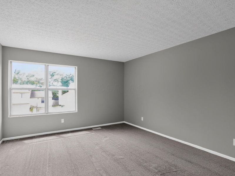 2724 Raphael Drive , Columbus, OH 43232 Photo 12