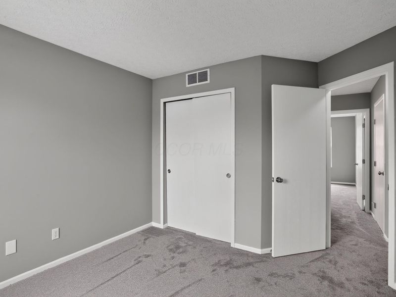 2724 Raphael Drive , Columbus, OH 43232 Photo 13