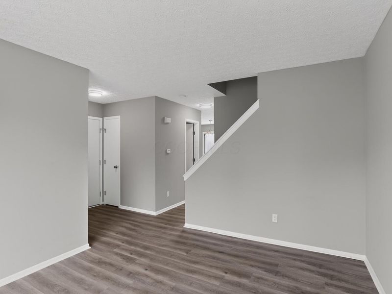 2724 Raphael Drive , Columbus, OH 43232 Photo 17
