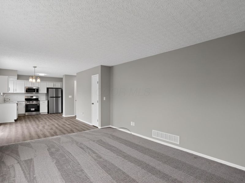2724 Raphael Drive , Columbus, OH 43232 Photo 5