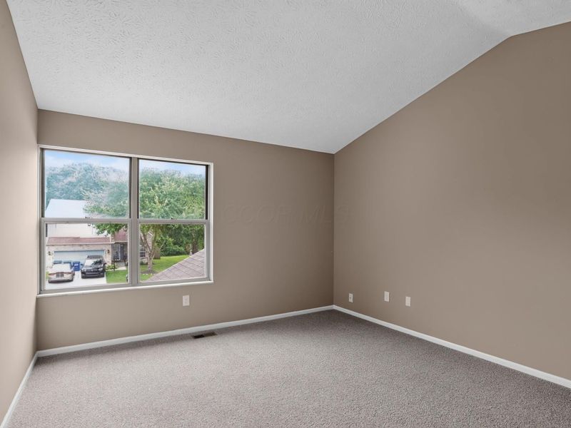 2893 Barrows Road, Columbus, OH 43232 Photo 11