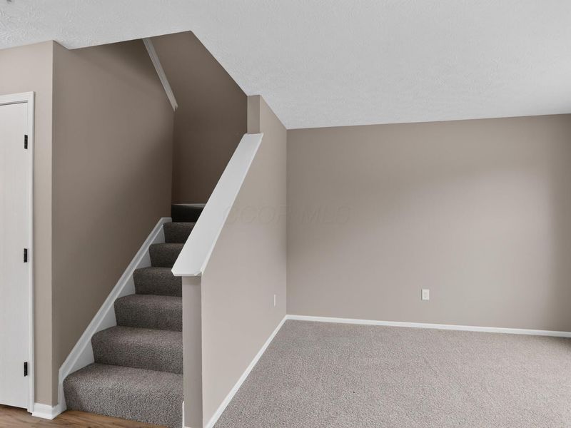 2893 Barrows Road, Columbus, OH 43232 Photo 17