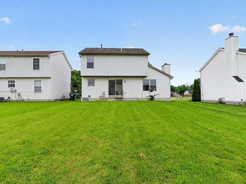 2893 Barrows Road, Columbus, OH 43232 Photo 2