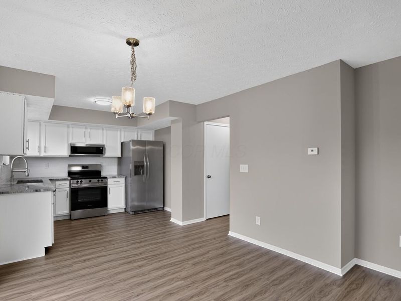 2893 Barrows Road, Columbus, OH 43232 Photo 7