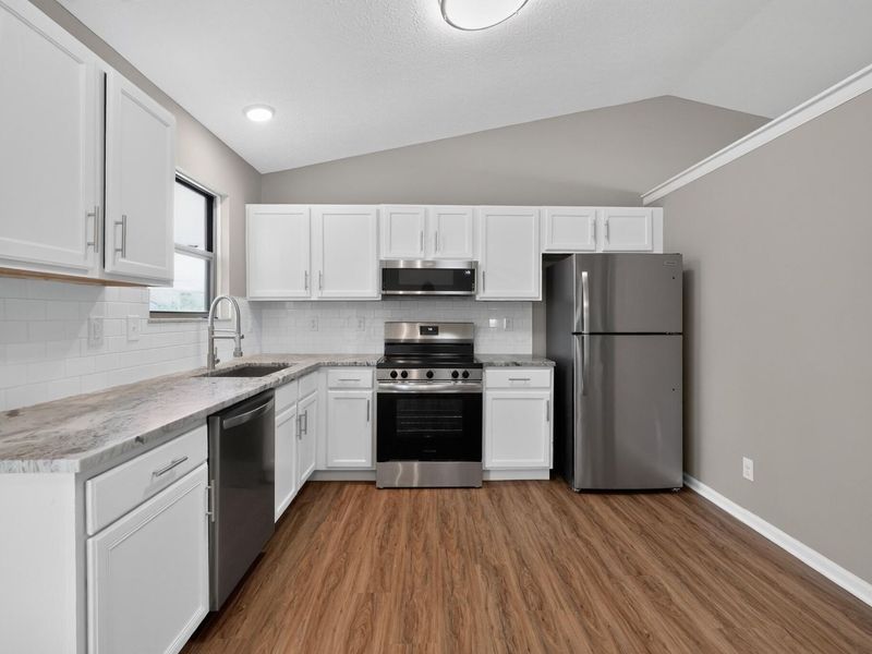 2836 Beal Drive, Columbus, OH 43232 Photo 12