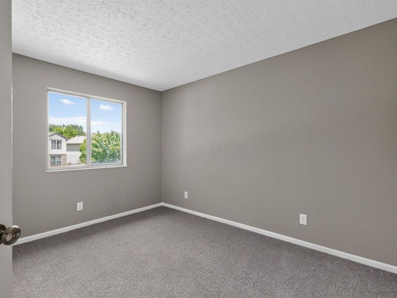 2836 Beal Drive, Columbus, OH 43232 Photo 19