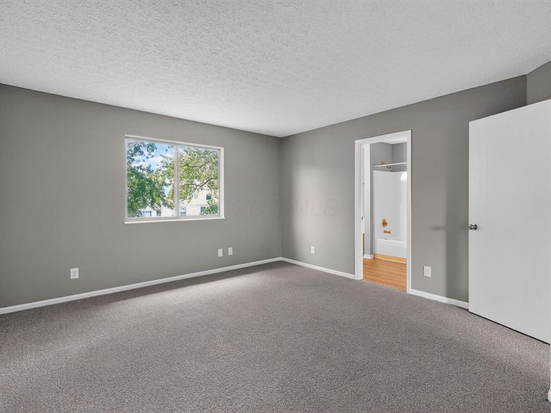 2836 Beal Drive, Columbus, OH 43232 Photo 22