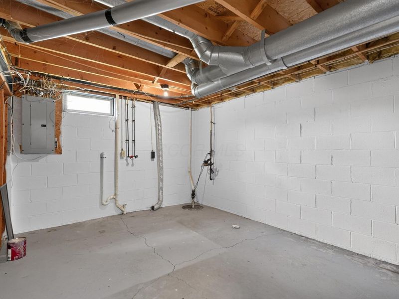 2836 Beal Drive, Columbus, OH 43232 Photo 28