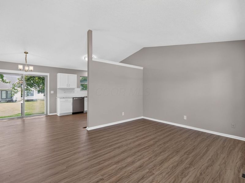 2836 Beal Drive, Columbus, OH 43232 Photo 6