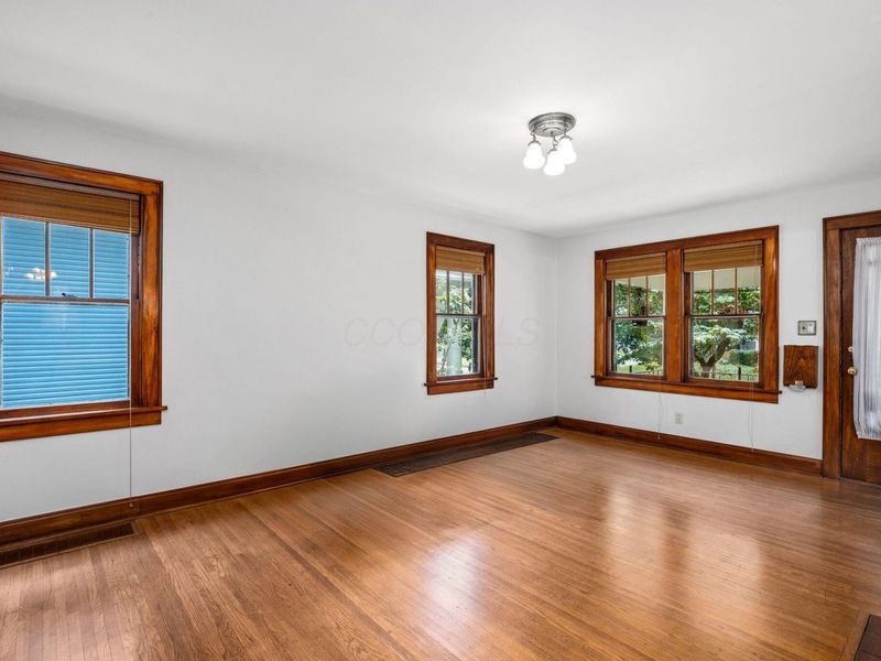 506 Milford Avenue, Columbus, OH 43202 Photo 11