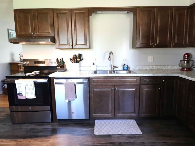 145 Danbury Road, West Jefferson, OH 43162 Photo 9