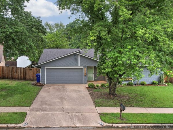 1104 W Waco Street , Broken Arrow, OK 74011