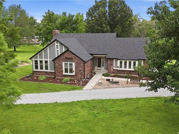 15007 E 200th Street, Peculiar, MO 64078