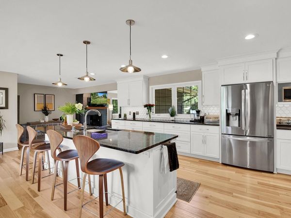 1225 Indianwood DRIVE, Brookfield, WI 53005