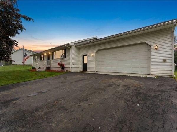 87 Skyline Drive , Oswego, NY 13126